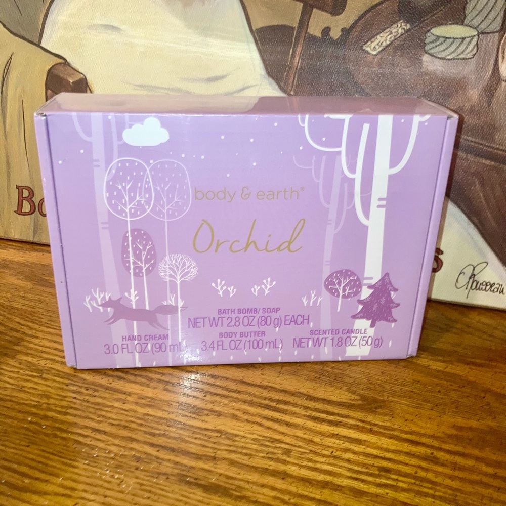 Body & Earth Deluxe 5 Piece Gift Set - Orchid - Picture 2 of 8